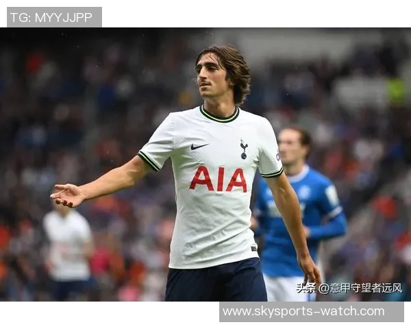 西甲激战曼联险胜热刺争议判罚引发全场热议